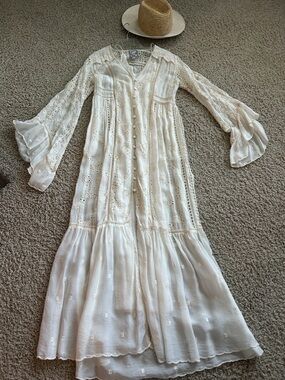 Johnny was Ivory Eyelet Boho Maxi Dress Sz XS